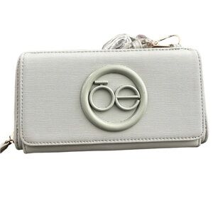 Cloe Large Single Zippered Wallet in mint color